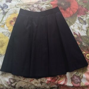 COS navy blue cotton skirt w/side zipper. Size 10